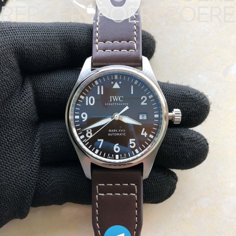 V7공장 IWC 파일럿 마크18 생택쥐페리에디션 가죽스트랩 MARK XVIII ANTOINE DE SAINT EXUPÉRY IW327003 SS V7F 1:1 Best Edition on Brown Leather Strap Swiss ETA2892