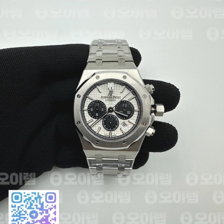 om공장 오데마피게 로얄오크 크로노그래프 26331ST 스틸 화이트앤블랙다이얼 브레이슬릿 Royal Oak Chrono 26331ST SS White/Black Dial on SS Bracelet A7750