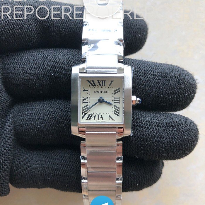 K11공장 까르띠에 탱크 프랑세즈 레이디스 20.3MM 스틸 아이보리다이얼 브레이슬릿 Tank Francaise Ladies 20.3mm SS White Dial on SS Bracelet Ronda Quartz